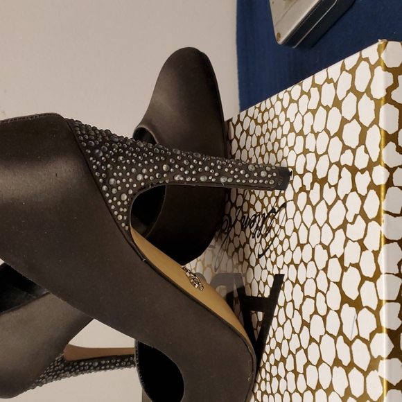 Allen Swartz pumps - Picture 4 of 4